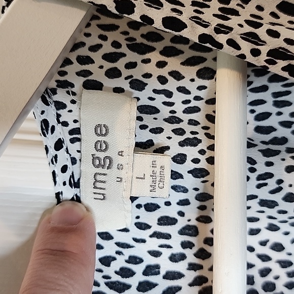 Umgee Black & White Faux Wrap Romper Women's Size Large - Picture 7 of 9